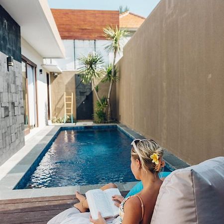 Taj Maza Sunset Villas Gili Trawangan Exterior photo