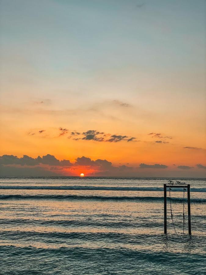 Taj Maza Sunset Villas Gili Trawangan Exterior photo