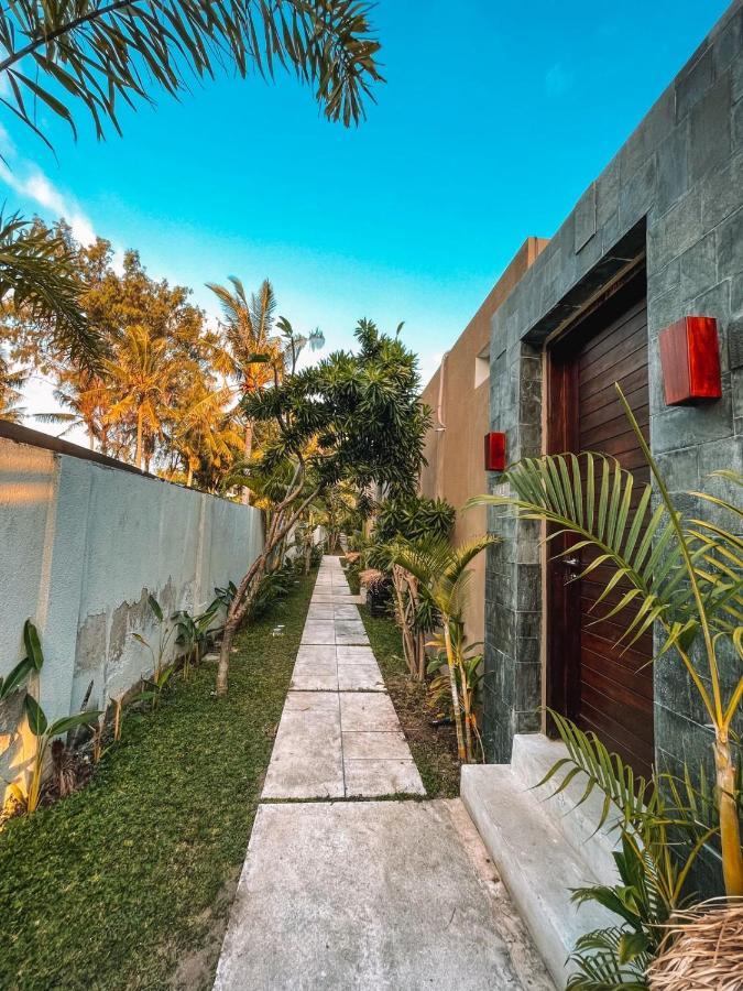 Taj Maza Sunset Villas Gili Trawangan Exterior photo