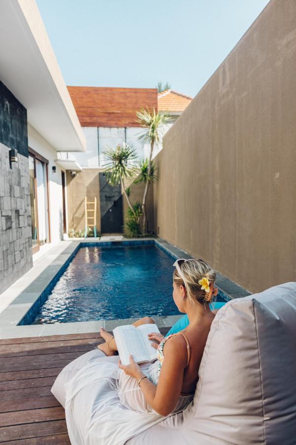 Taj Maza Sunset Villas Gili Trawangan Exterior photo