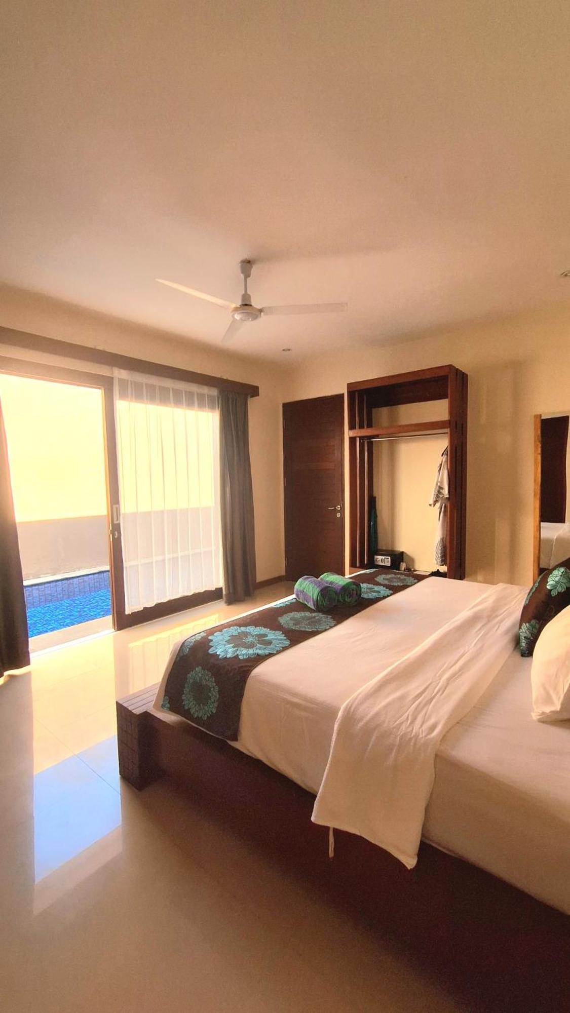 Taj Maza Sunset Villas Gili Trawangan Exterior photo